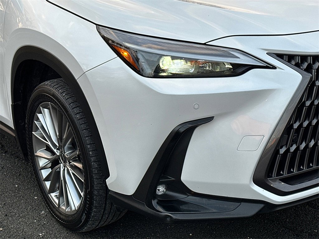 Used 2022 Lexus NX 350h AWD image 11