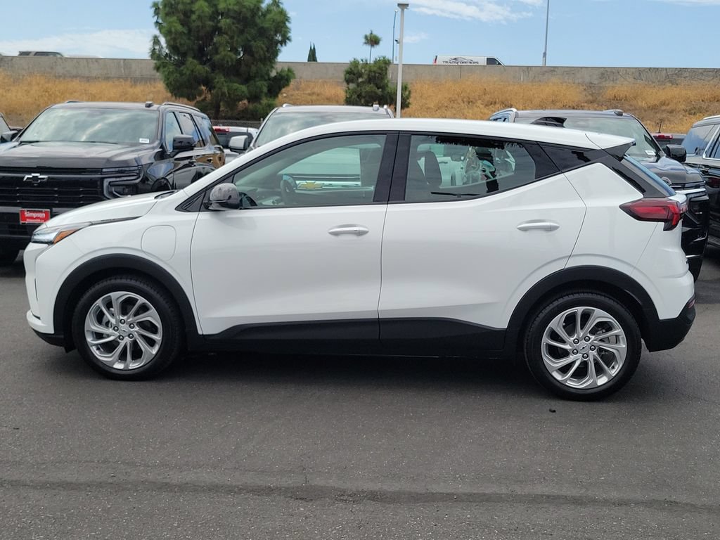 Used 2027 Chevrolet Bolt LT w/ Comfort Package FWD image 28