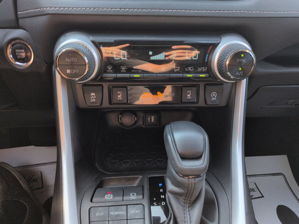 Certified 2023 Toyota RAV4 XLE w/ Convenience Package AWD/4WD image 18