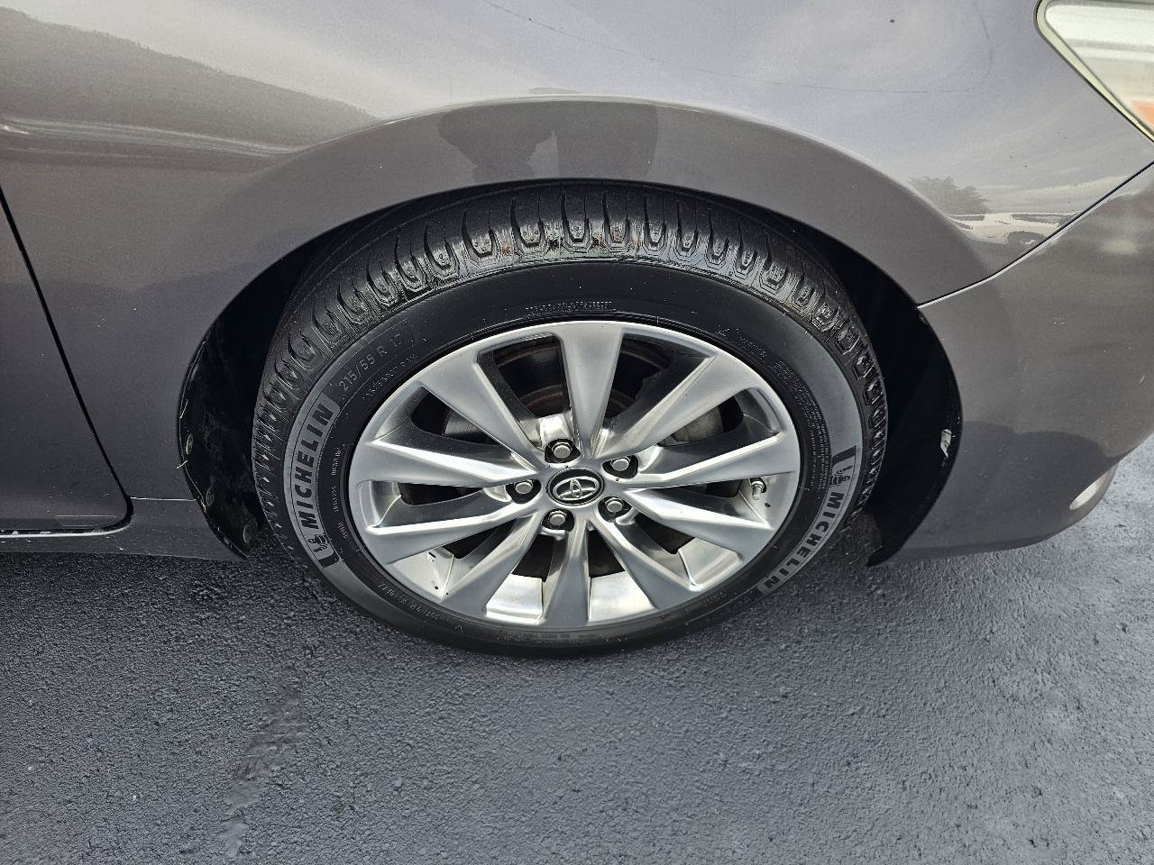 Used 2016 Toyota Camry XLE FWD image 14
