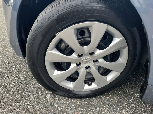 Used 2022 Toyota Corolla LE image 17