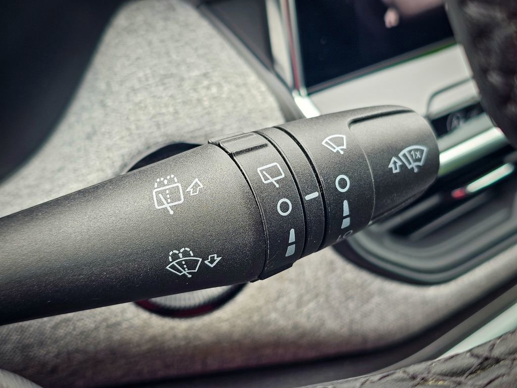 Used 2024 Jeep Compass Latitude image 16