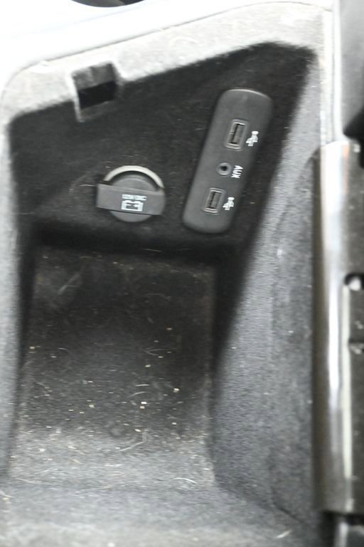 Used 2017 Dodge Challenger R/T Plus image 21