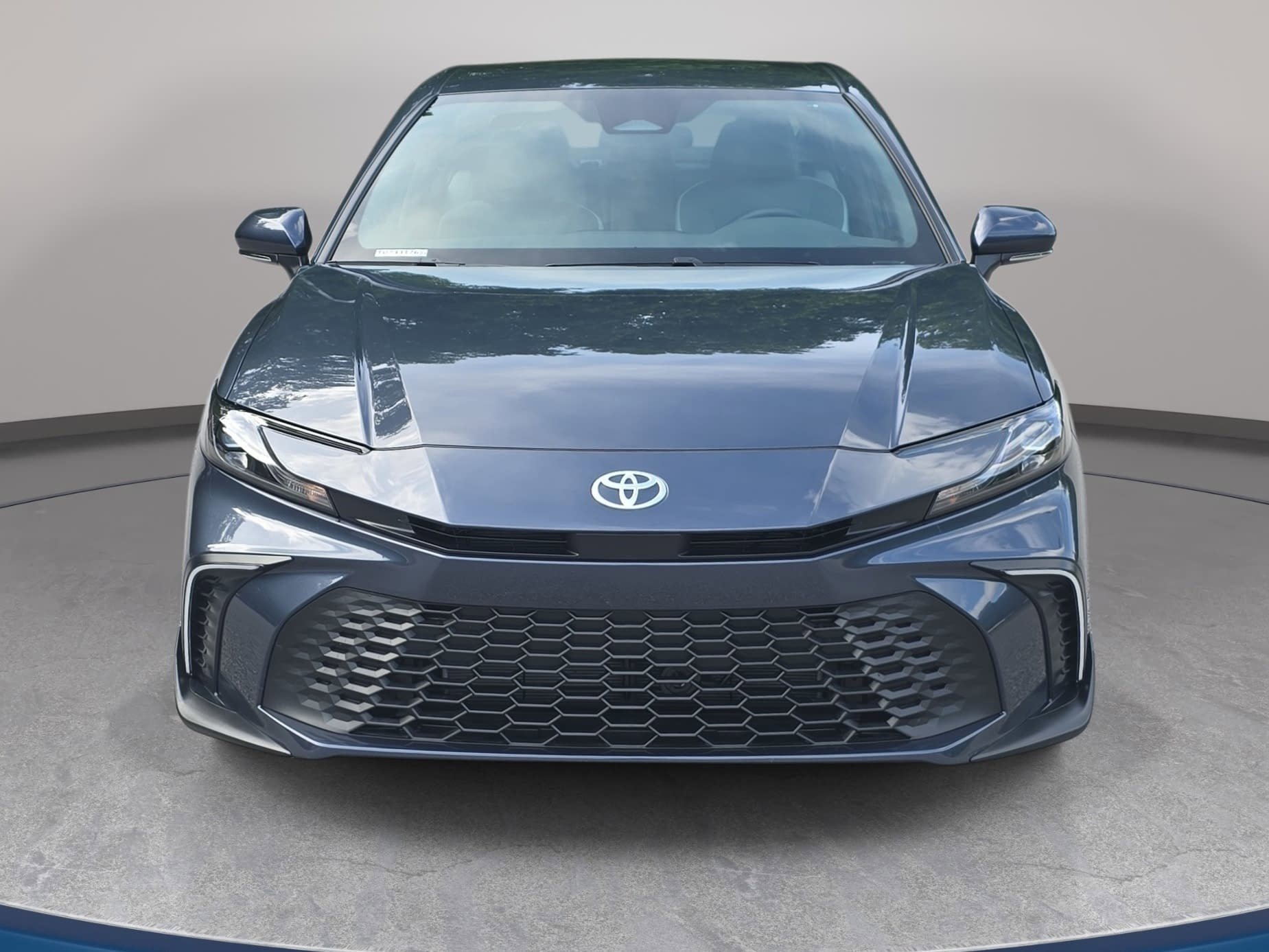 Used 2026 Toyota Camry SE FWD image 2