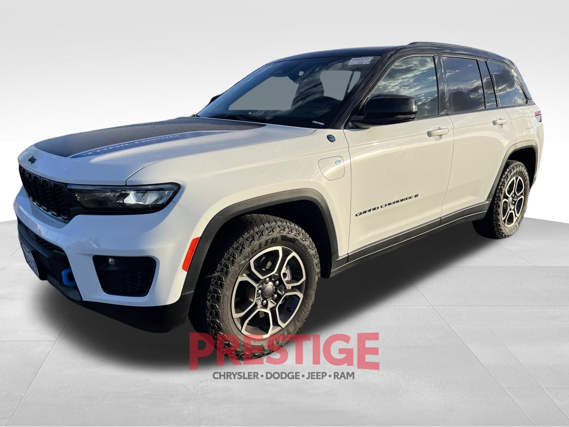 Used 2022 Jeep Grand Cherokee Trailhawk AWD/4WD image 10
