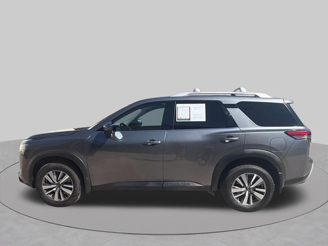 Used 2023 Nissan Pathfinder SL AWD/4WD image 12