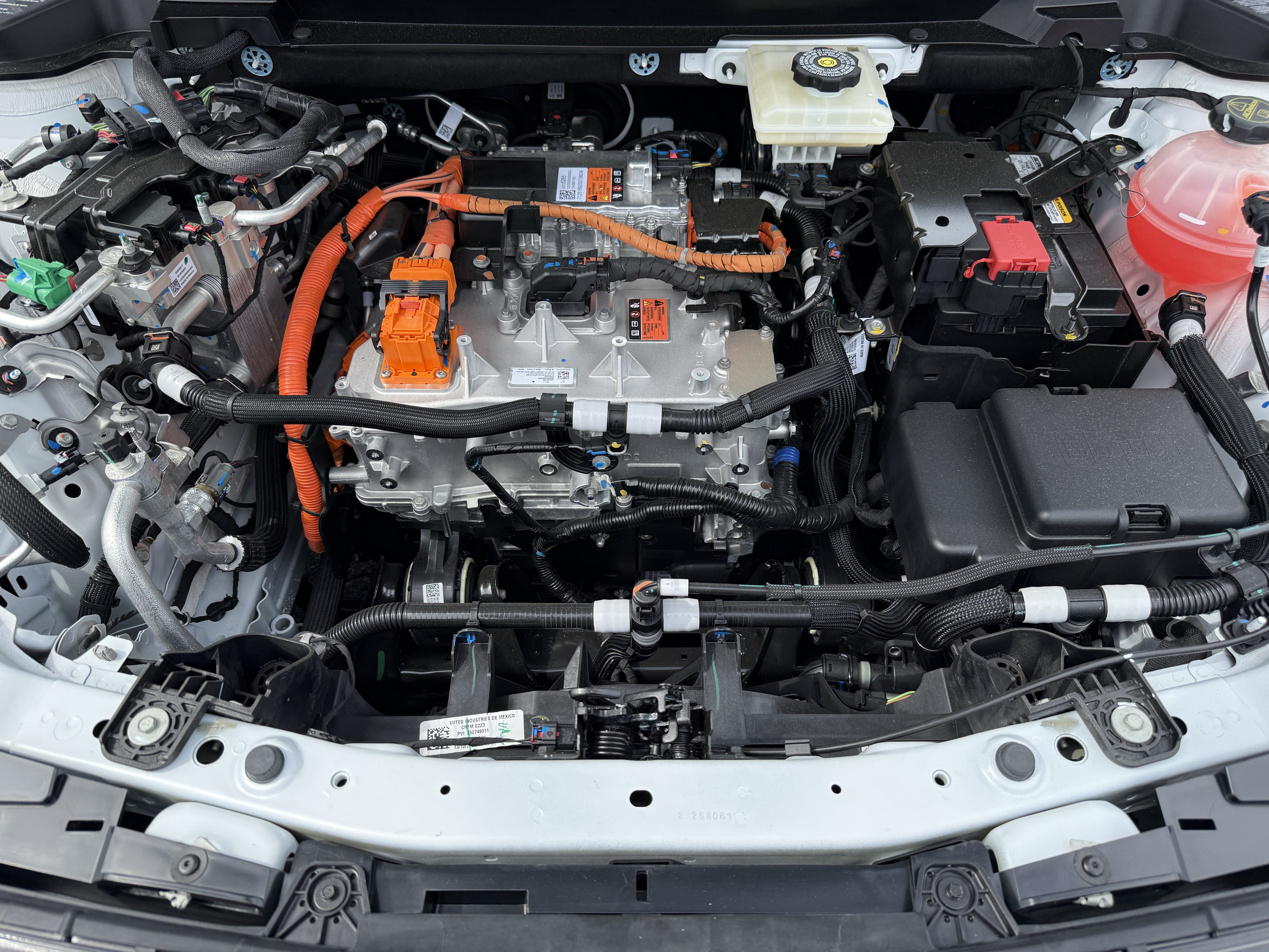New 2026 Chevrolet Equinox EV LT FWD image 33