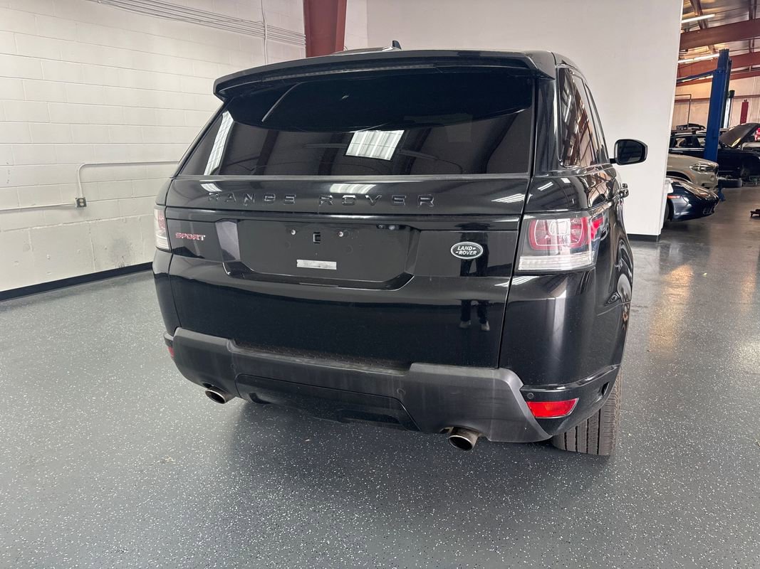 Used 2016 Land Rover Range Rover Sport HST image 4