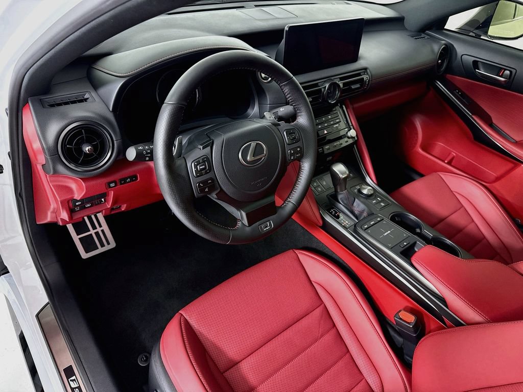 Used 2025 Lexus IS 500 RWD image 9
