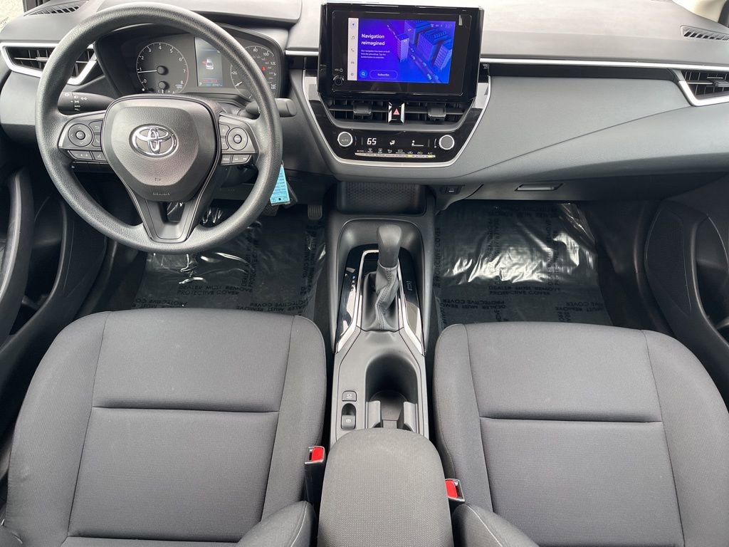 Used 2025 Toyota Corolla LE image 13