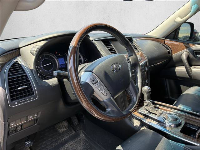 Used 2017 INFINITI QX80 4WD w/ Driver Assistance Package image 10