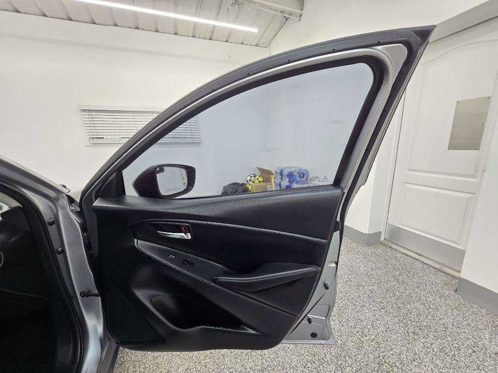 Used 2016 Scion iA FWD image 31