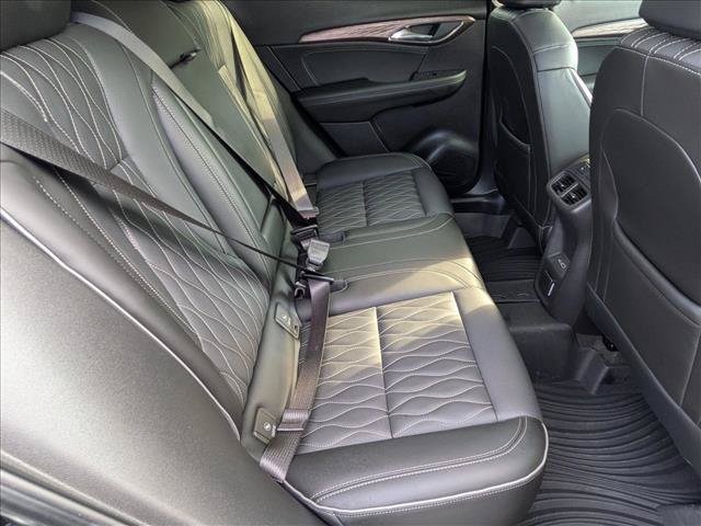 Used 2022 Buick Envision Avenir w/ Technology Package II FWD image 19