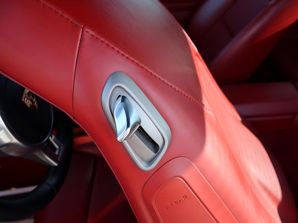 Used 2015 Porsche 911 Turbo image 18