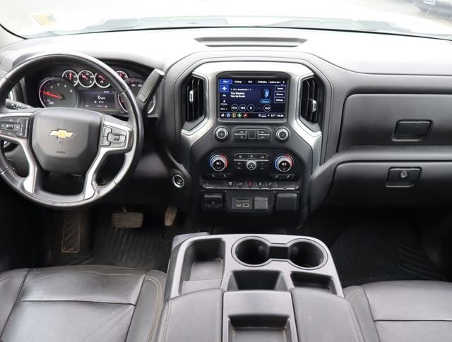 Used 2022 Chevrolet Silverado 3500 LT w/ Convenience Package image 19