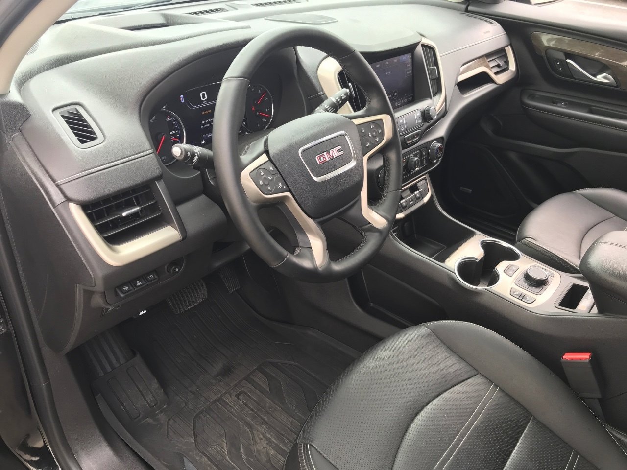 Certified 2023 GMC Terrain Denali w/ Denali Premium Package AWD/4WD image 9
