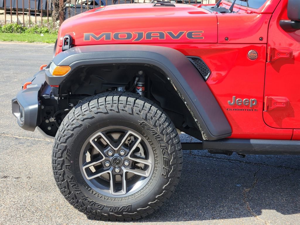 Used 2024 Jeep Gladiator Mojave w/ Safety Group image 9