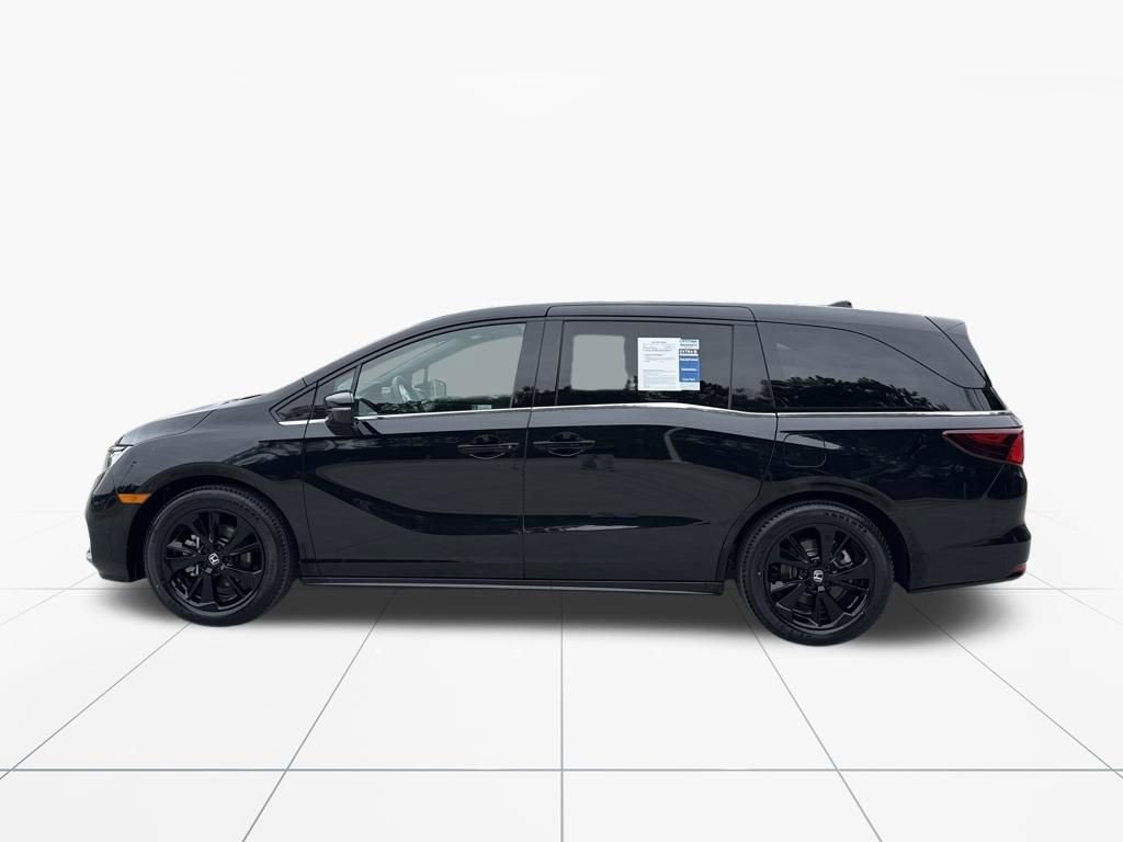 Used 2023 Honda Odyssey Sport image 5
