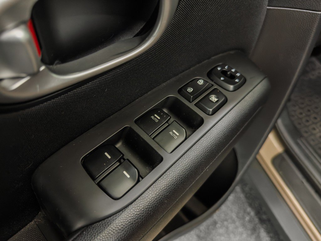 Used 2014 Kia Soul FWD image 21