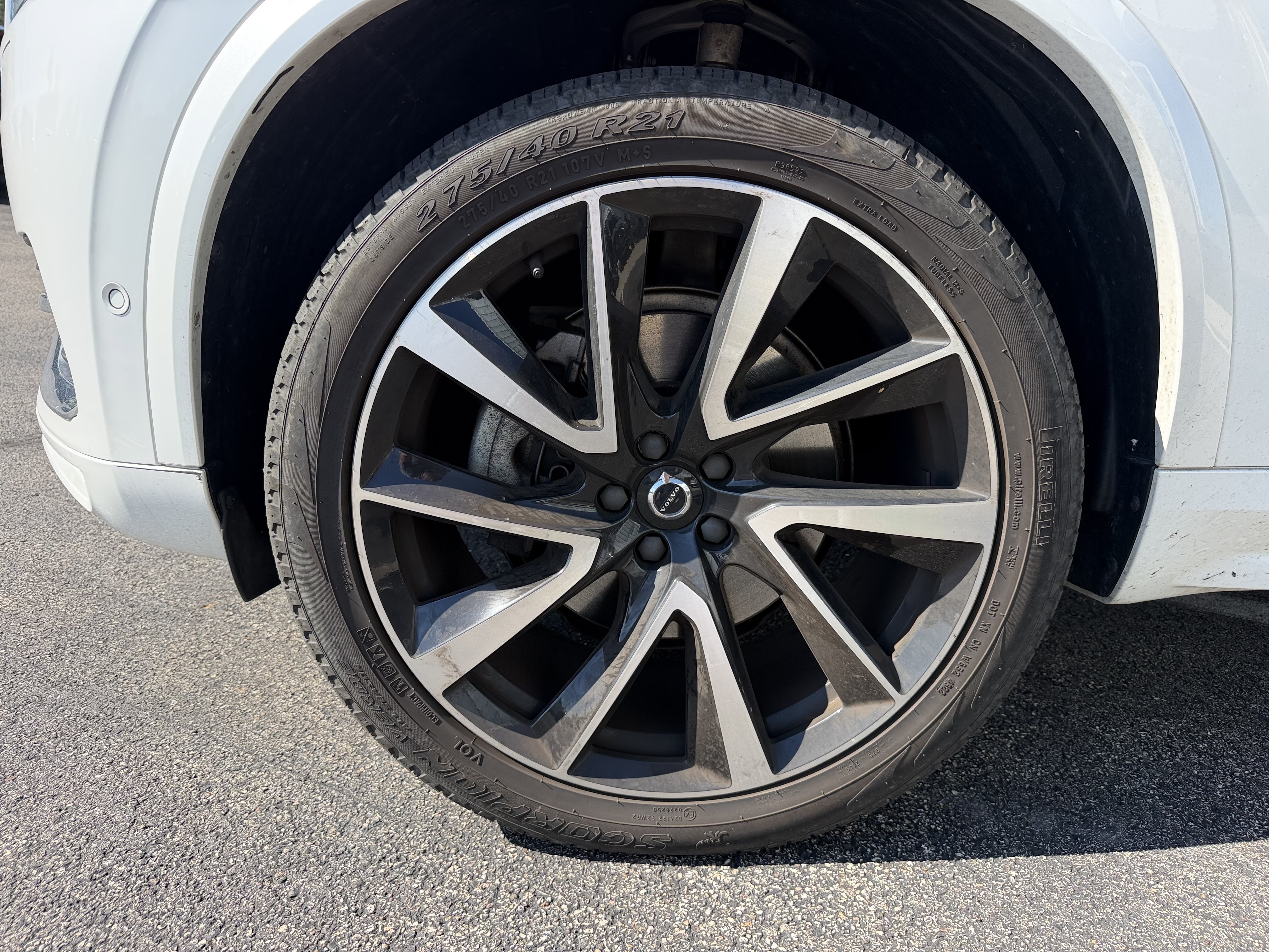 Used 2023 Volvo XC90 B6 Plus w/ Protection Package Premier AWD/4WD image 12