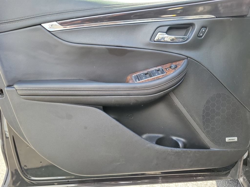 Used 2015 Chevrolet Impala LT FWD image 22