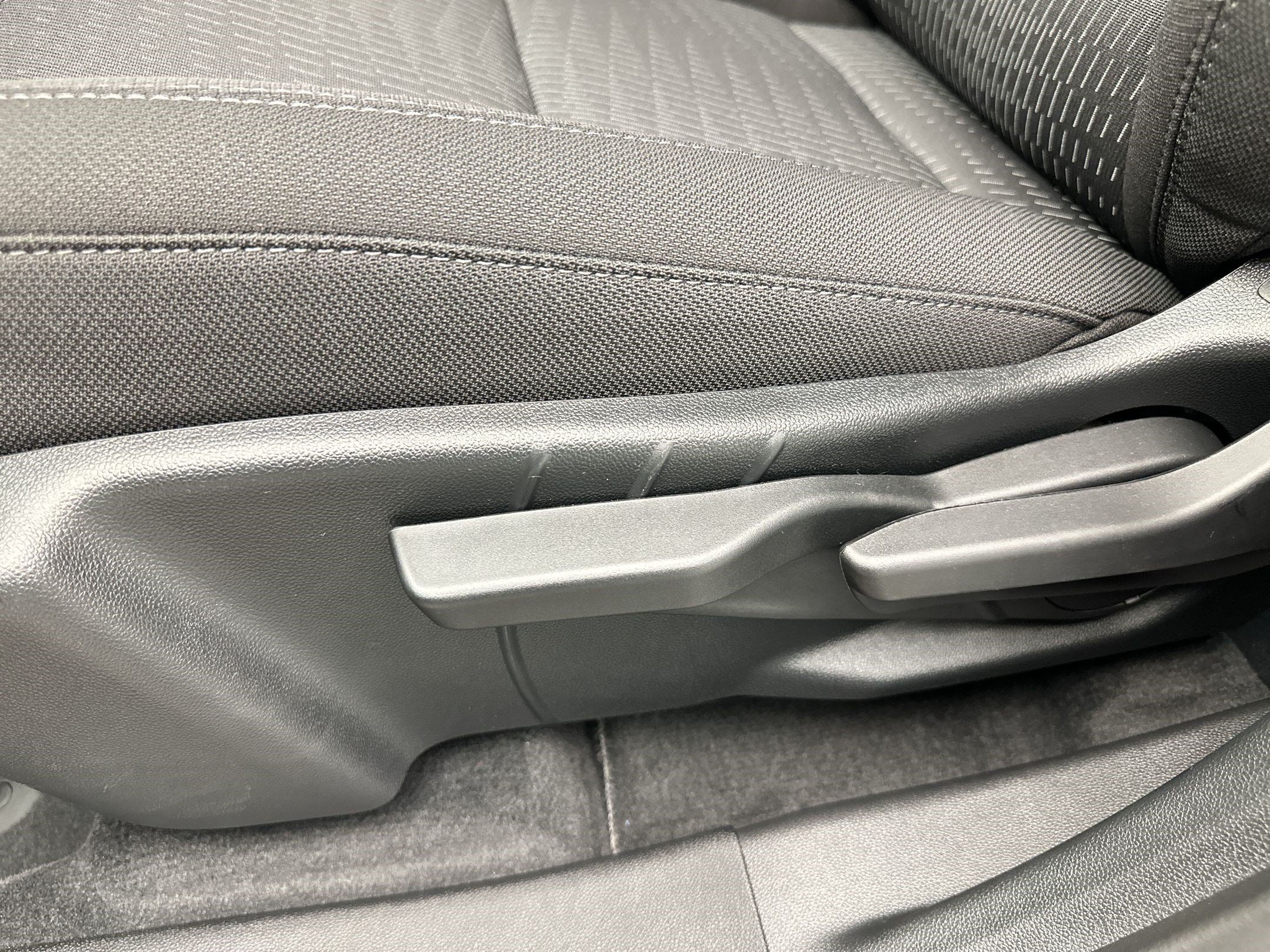 New 2027 Chevrolet Equinox LT AWD/4WD image 15