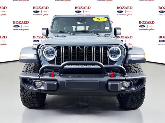 Used 2025 Jeep Gladiator Rubicon image 2