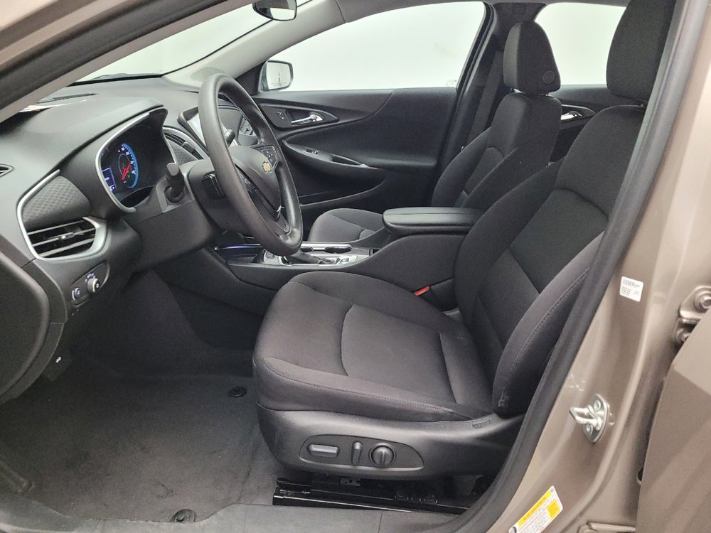 Used 2024 Chevrolet Malibu LT image 17