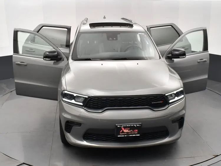 Used 2023 Dodge Durango GT image 10