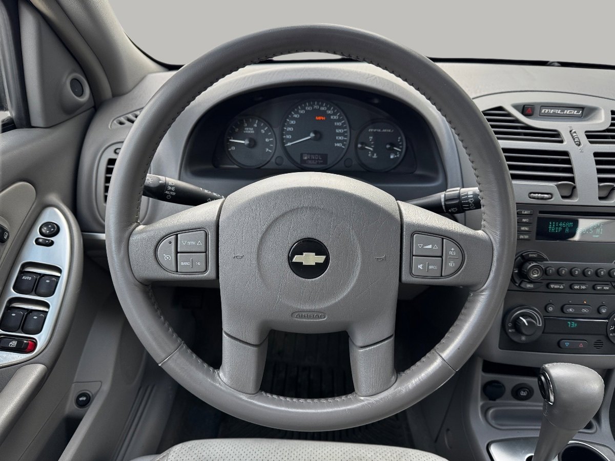 Used 2005 Chevrolet Malibu LT w/ Preferred Equipment Group image 21