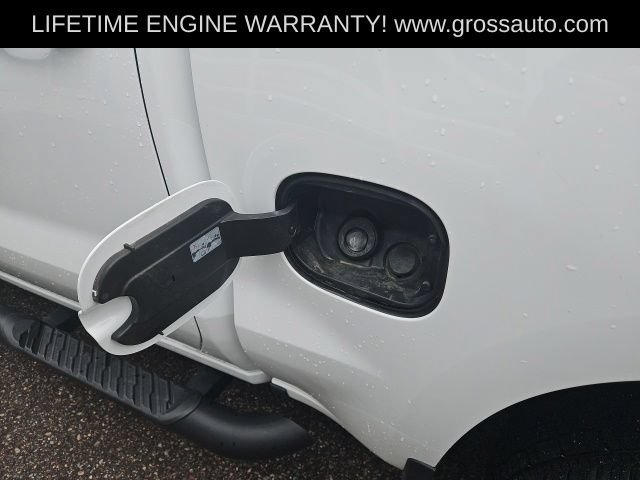Used 2024 Chevrolet Silverado 1500 Custom w/ LPO, Dark Essentials Package AWD/4WD image 13