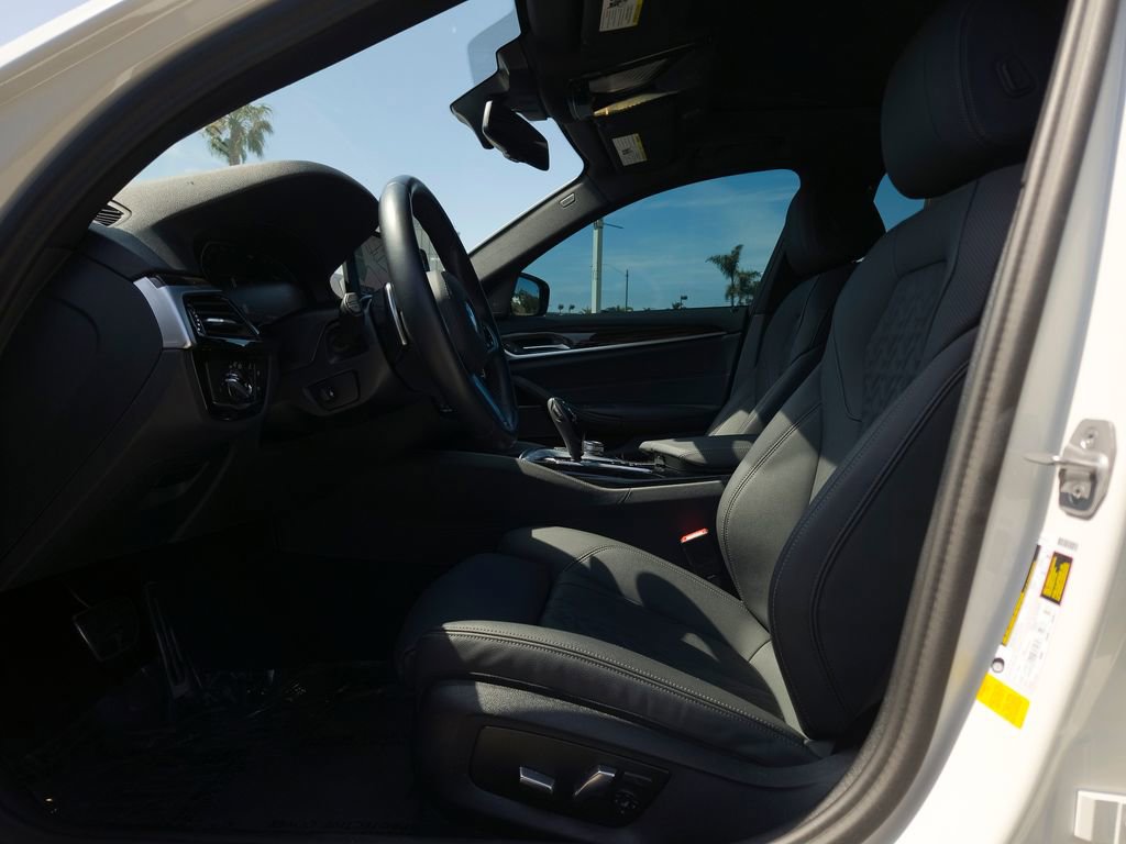 Used 2023 BMW 540i w/ M Sport Package image 8