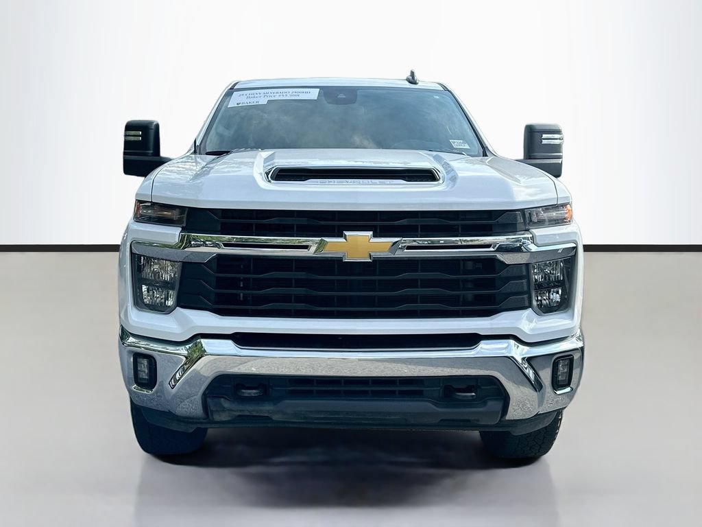 Used 2025 Chevrolet Silverado 2500 LT w/ Convenience Package AWD/4WD image 2