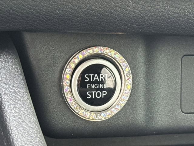 Used 2021 Nissan Rogue SV w/ Premium Package image 27