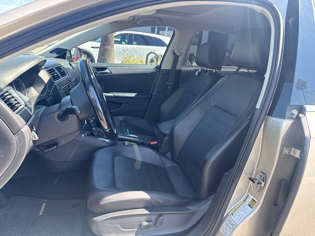 Used 2013 Volkswagen Jetta SEL FWD image 41
