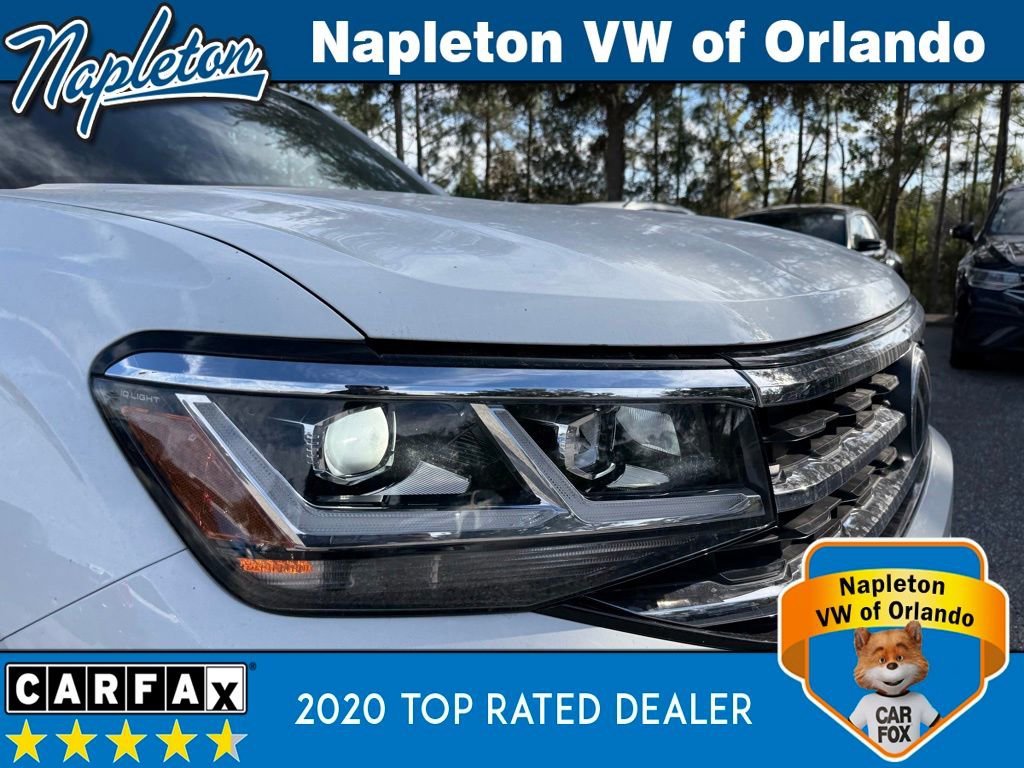 Used 2022 Volkswagen Atlas SE w/ Black Wheel Package image 4