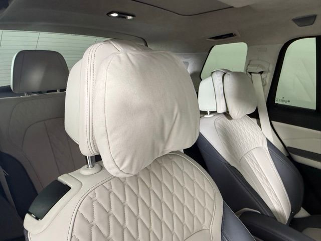 Used 2024 BMW ALPINA XB7 image 26