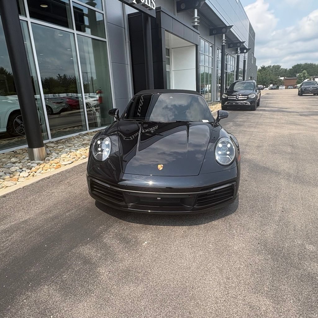 Used 2024 Porsche 911 Carrera S RWD image 3