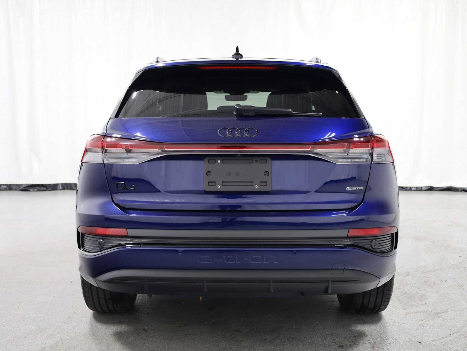 Certified 2023 Audi Q4 e-tron Premium Plus AWD/4WD image 7