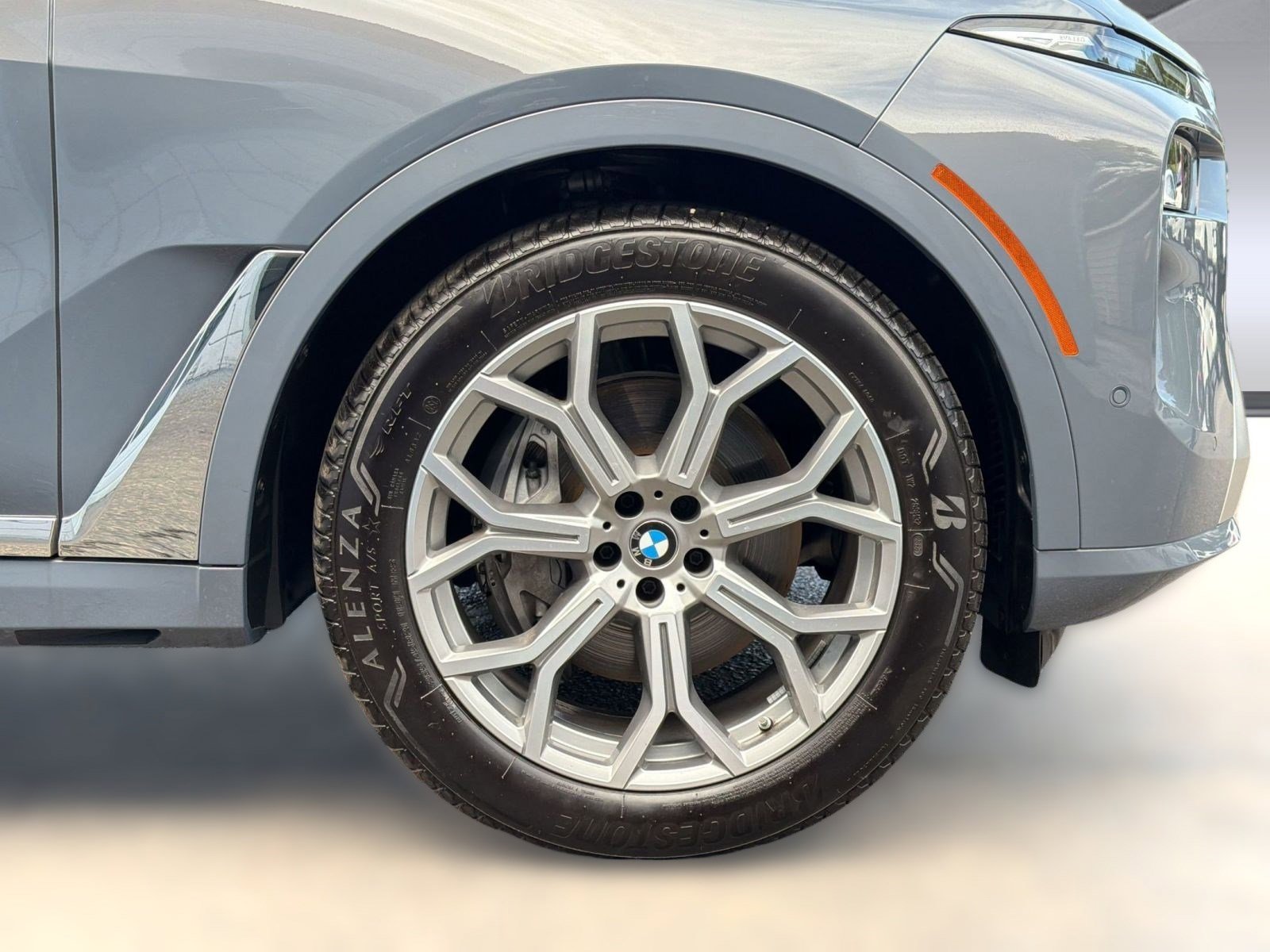 Used 2026 BMW X7 xDrive40i w/ Premium Package AWD/4WD image 12