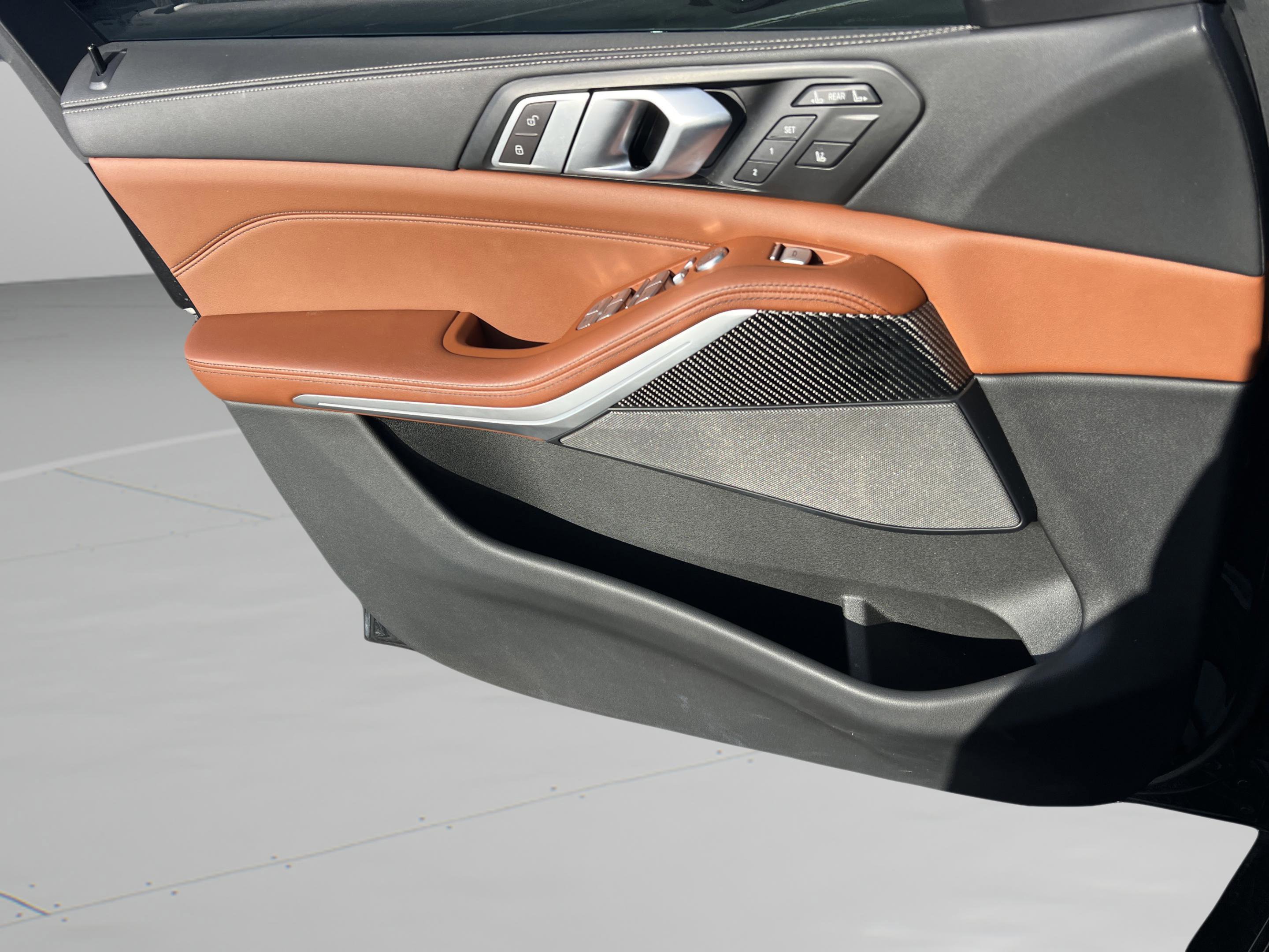 Used 2024 BMW X7 M60i image 26