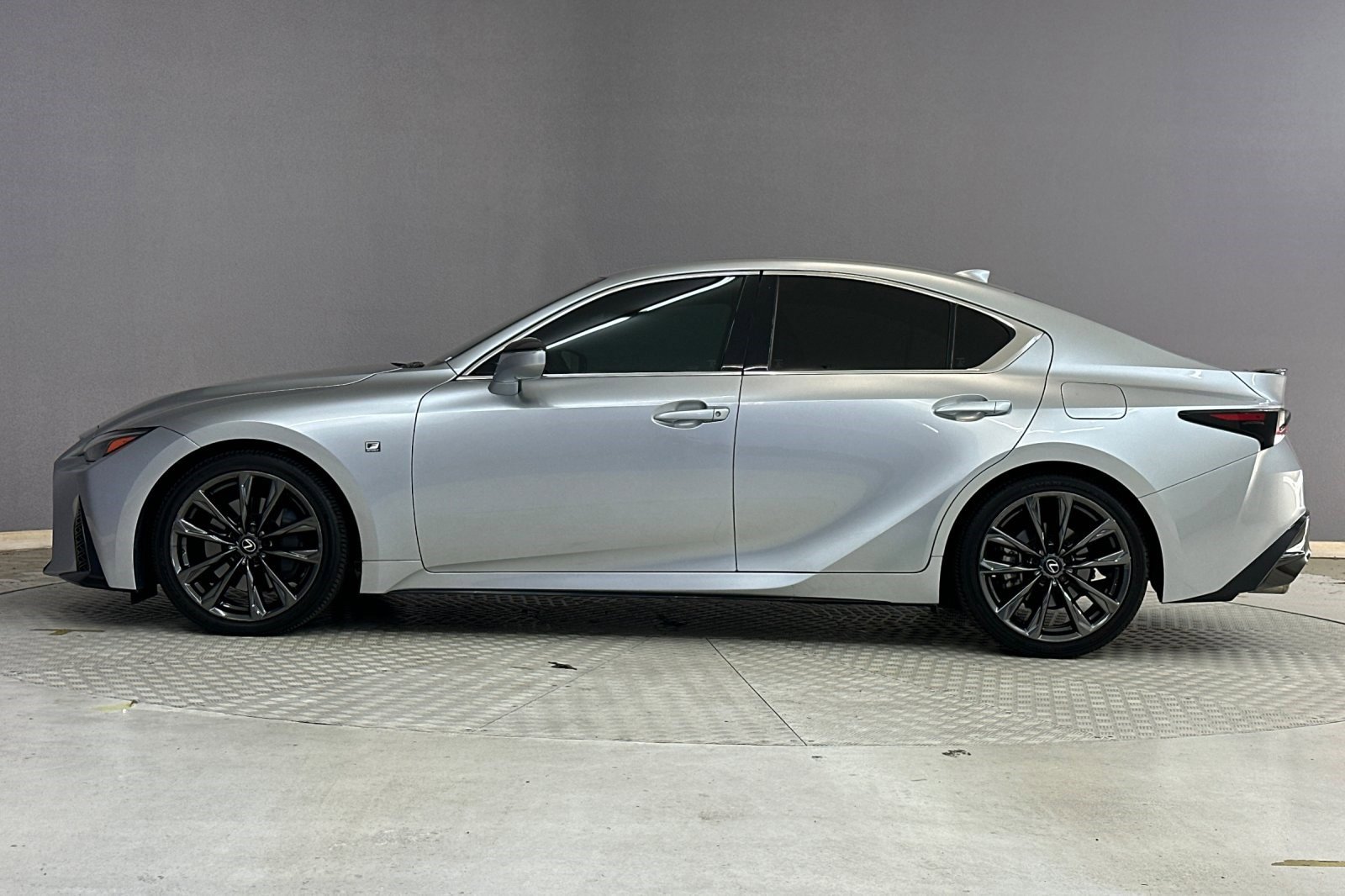Used 2023 Lexus IS 350 F Sport w/ Navigation Package image 2