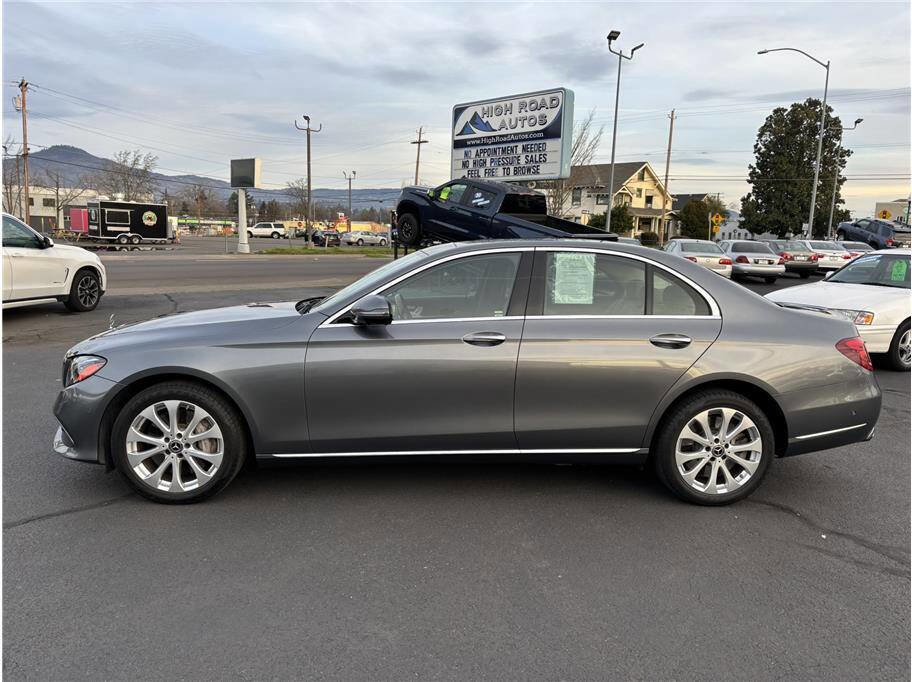 Used 2020 Mercedes-Benz E 450 4MATIC Sedan image 2
