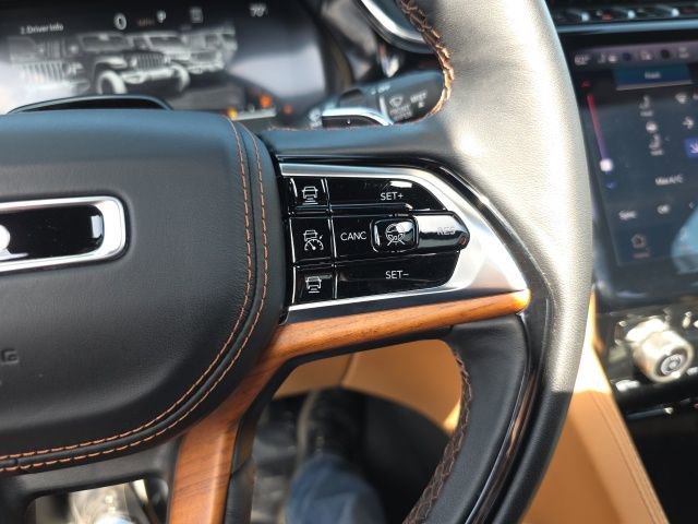 Used 2024 Jeep Grand Cherokee Summit image 21