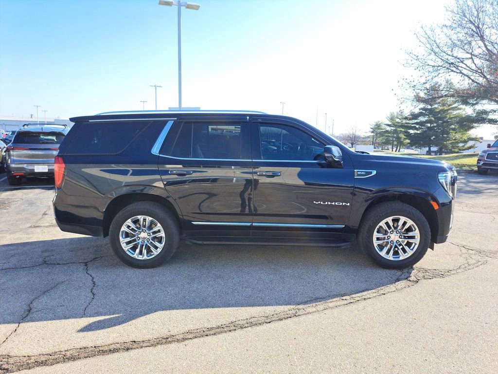 Used 2021 GMC Yukon SLT w/ SLT Premium Package image 6