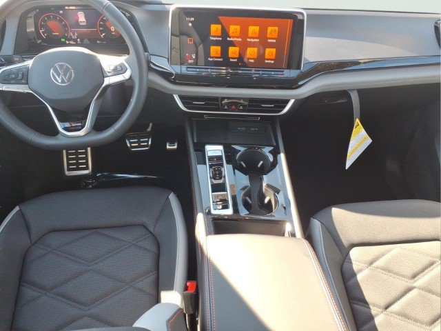 New 2026 Volkswagen Atlas Peak Edition AWD/4WD image 13