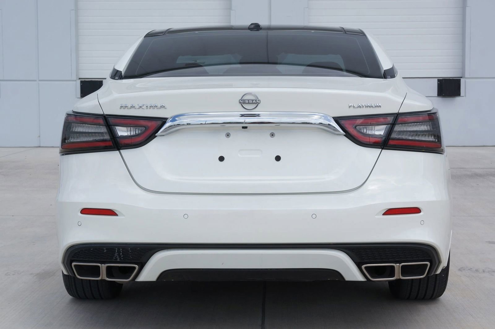 Used 2023 Nissan Maxima Platinum w/ Sport Mat Group FWD image 9