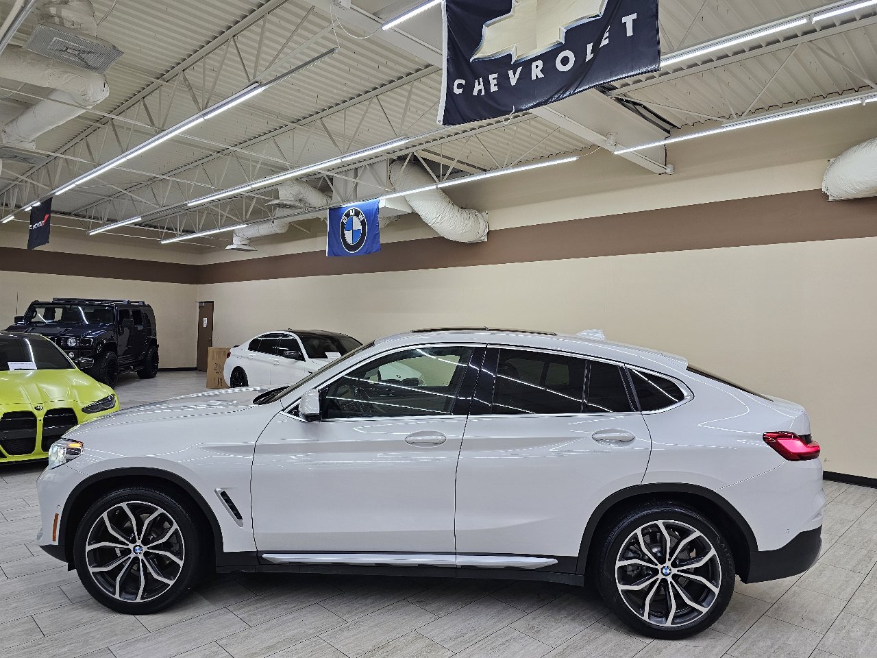 Used 2020 BMW X4 xDrive30i w/ Executive Package image 10