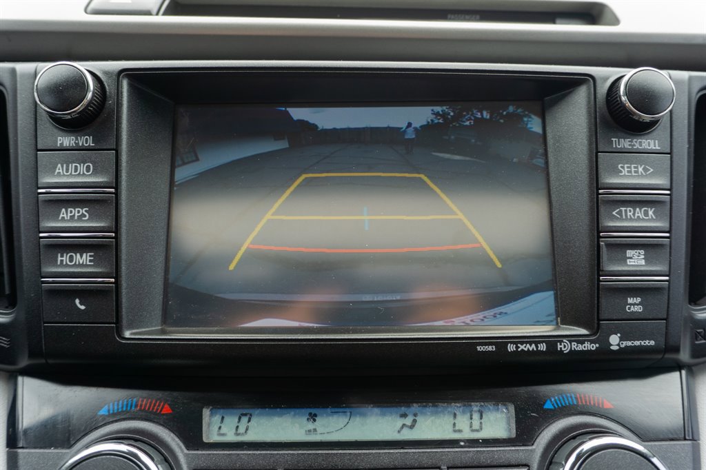 Used 2016 Toyota RAV4 Limited image 26