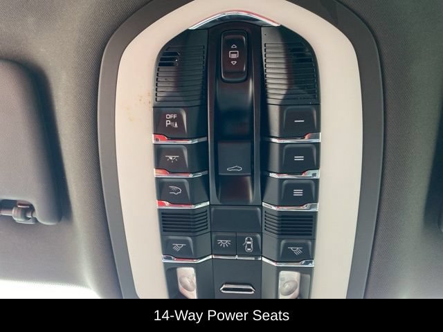 Used 2018 Porsche Macan AWD/4WD image 15